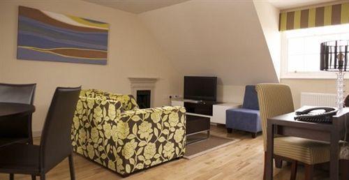 Reading Serviced Apartments Стая снимка